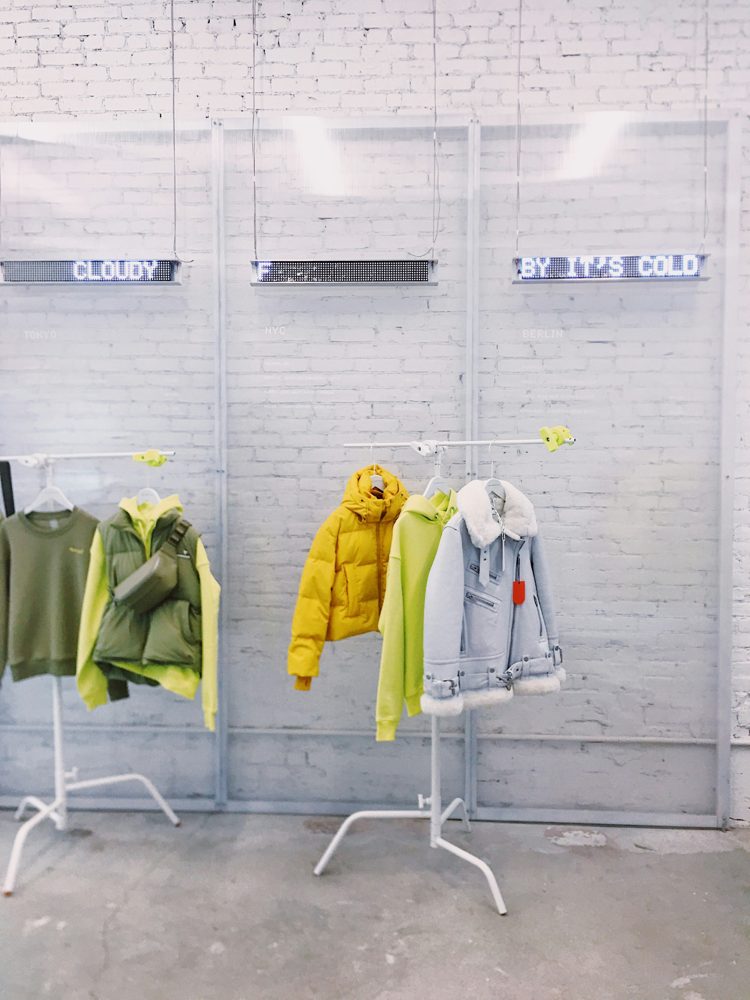 Cropped puffer jacket