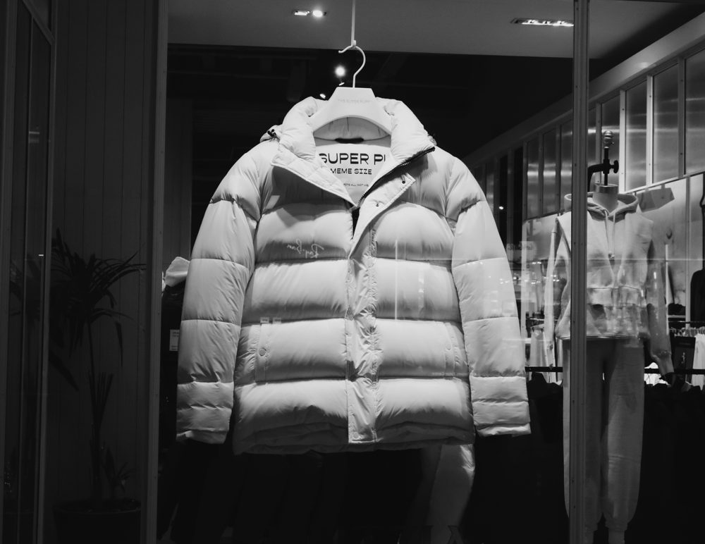 Short puffer jacket